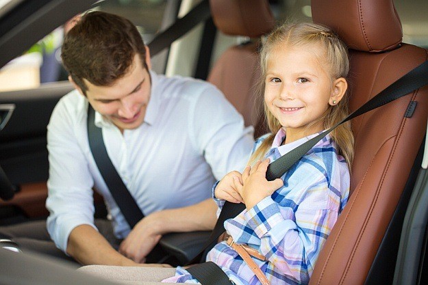 girl seat belt